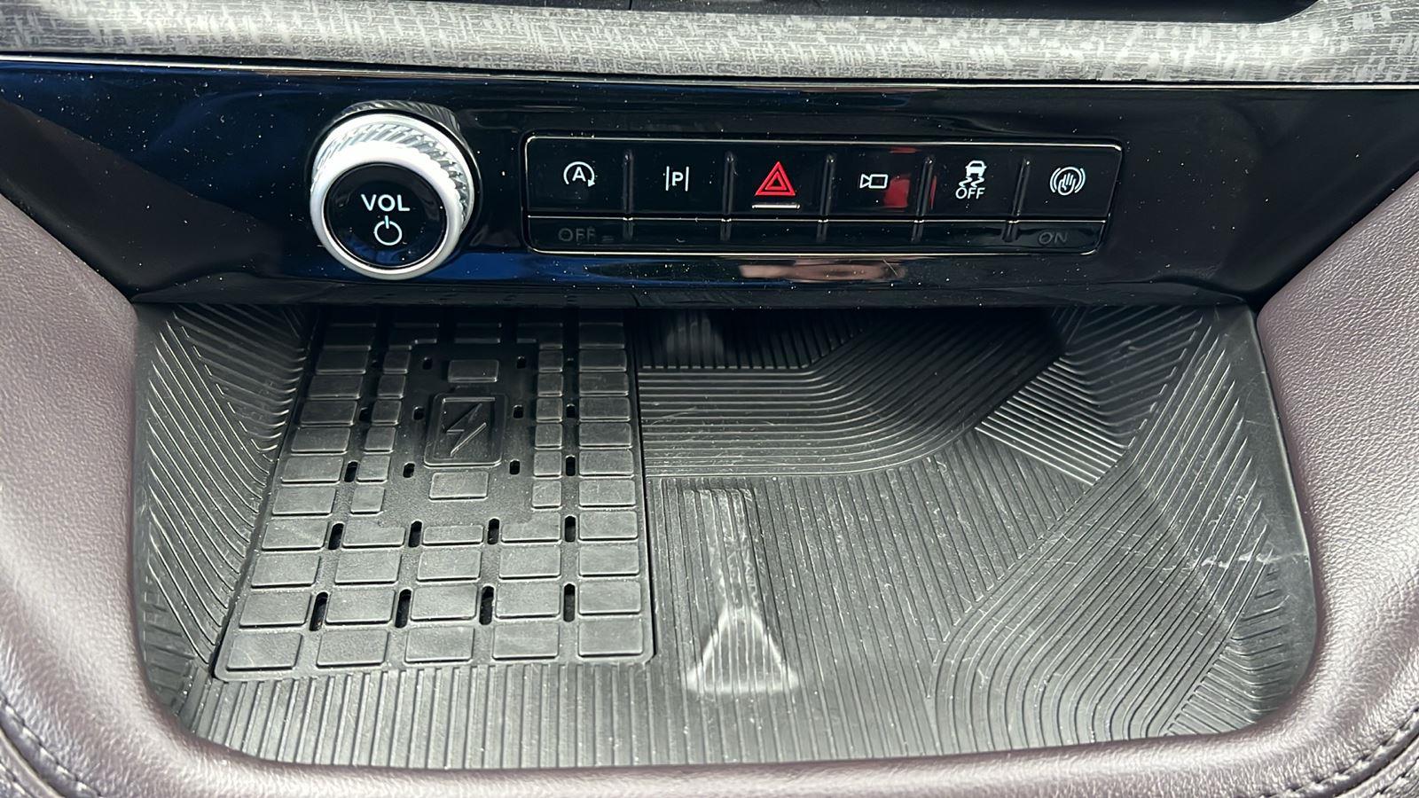 2025 Ford Explorer Platinum at Diehl Automotive