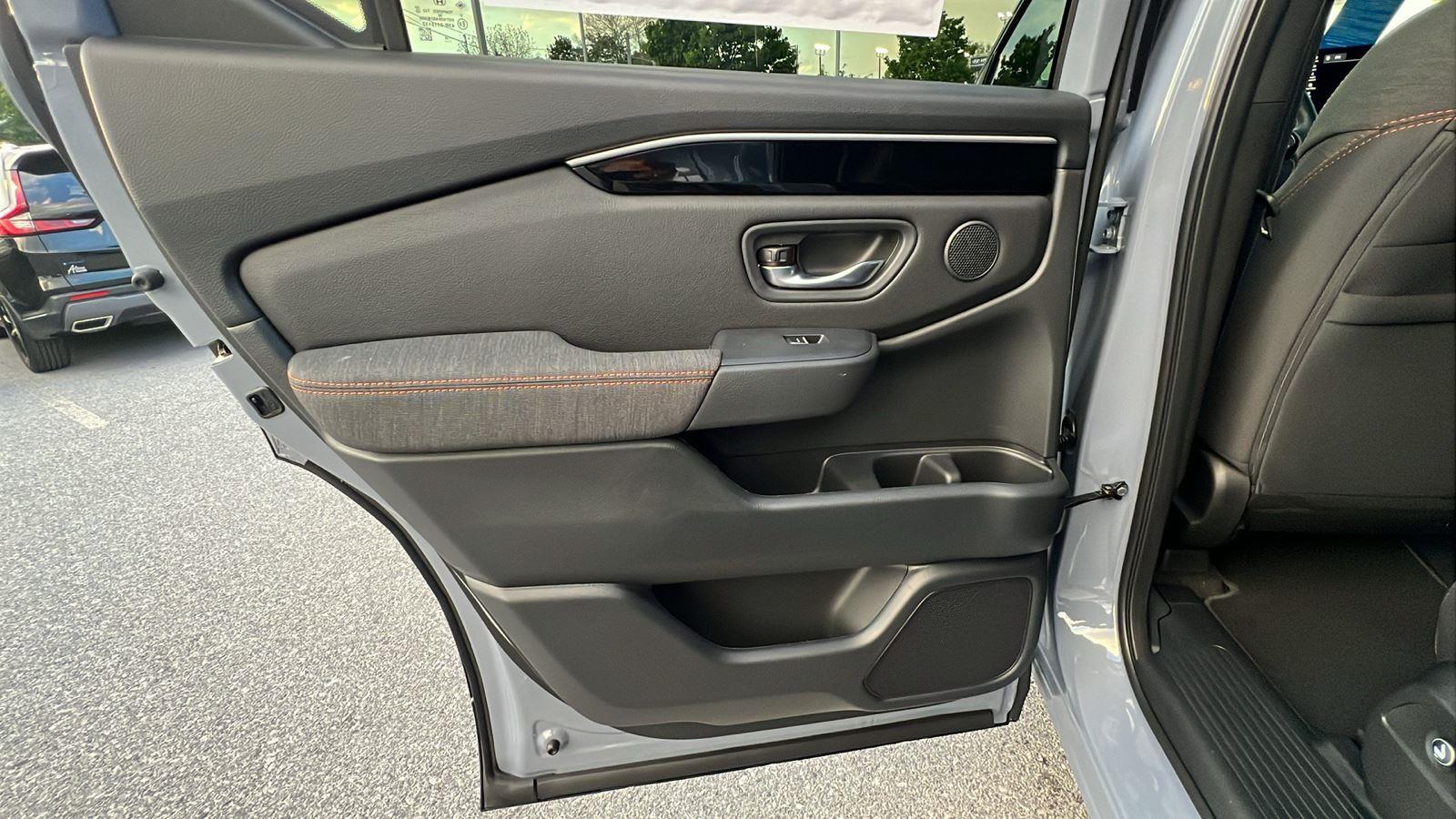2026 Honda Pilot Sport at Altoona Honda