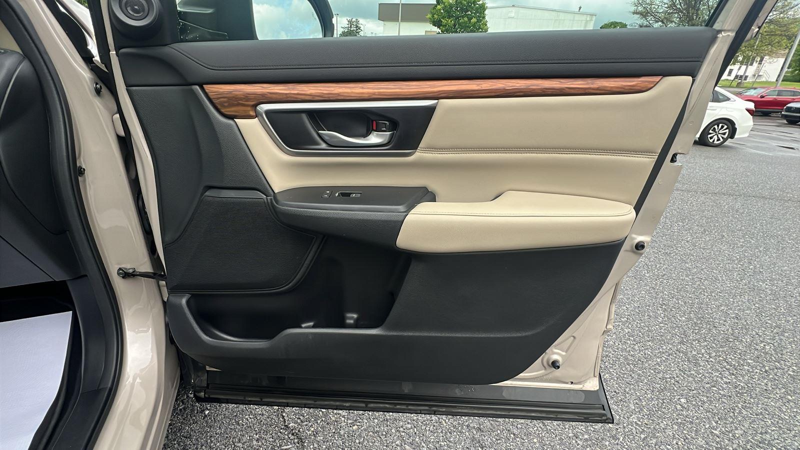 2018 Honda CR-V Touring at Nick Chevrolet