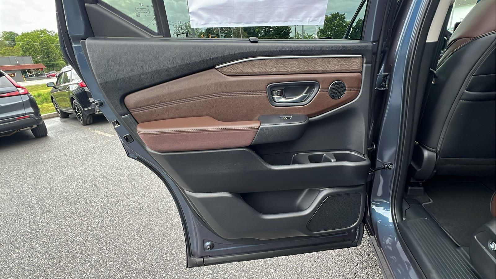 2026 Honda Pilot Elite at Altoona Honda