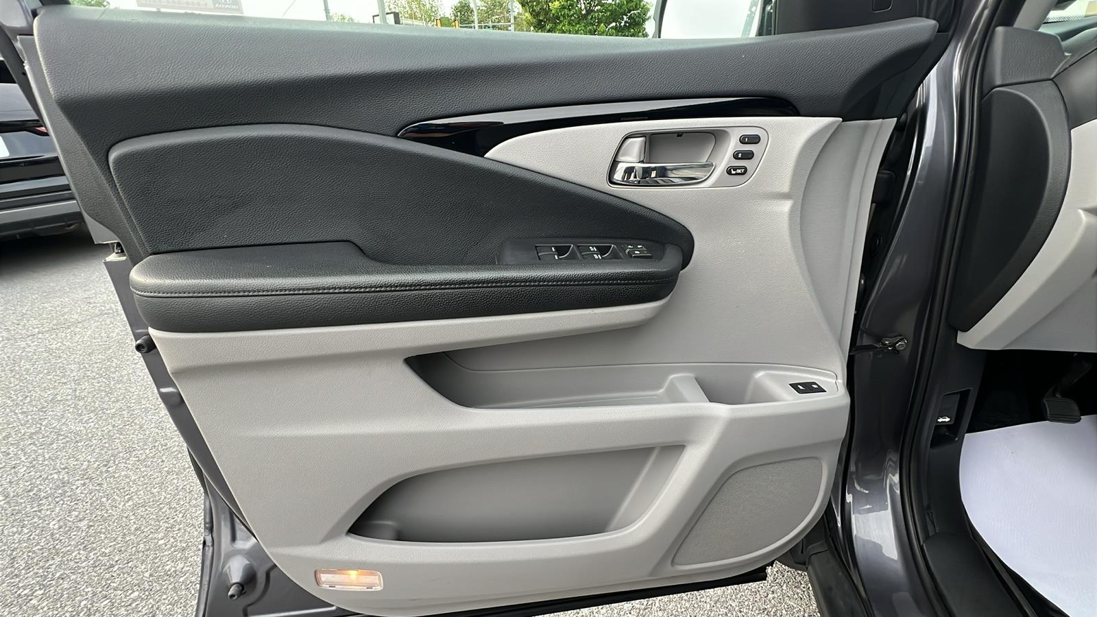 2020 Honda Pilot Touring 7-Passenger at Altoona Honda