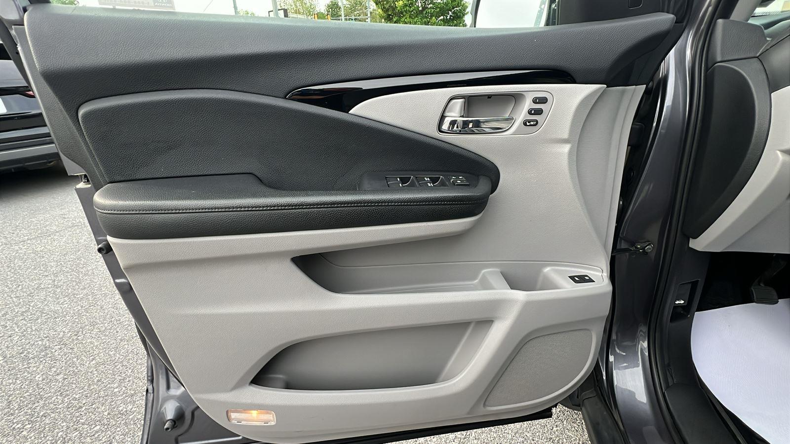 2020 Honda Pilot Touring 7-Passenger at Nick Chevrolet