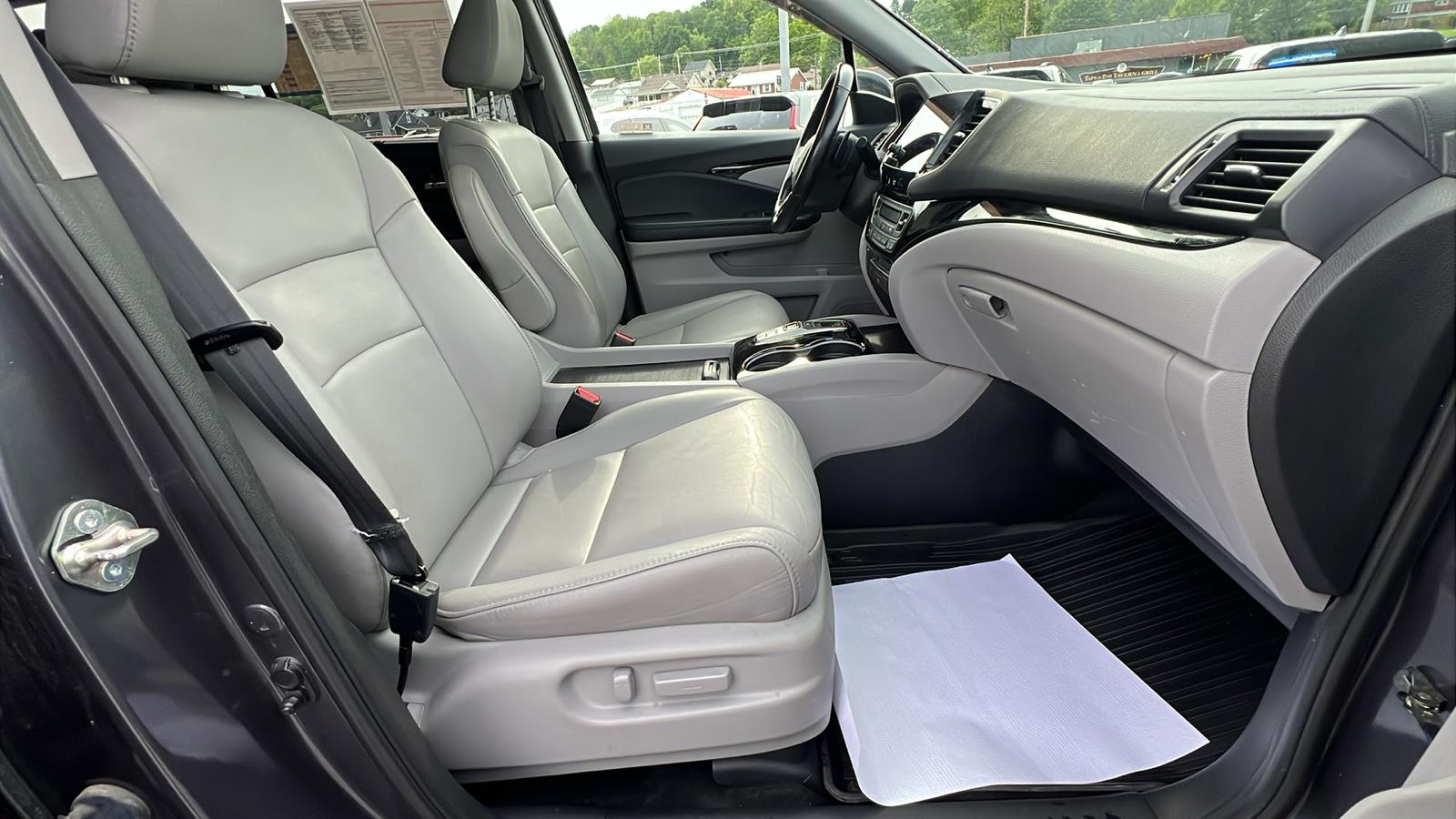 2020 Honda Pilot Touring 7-Passenger at Altoona Honda