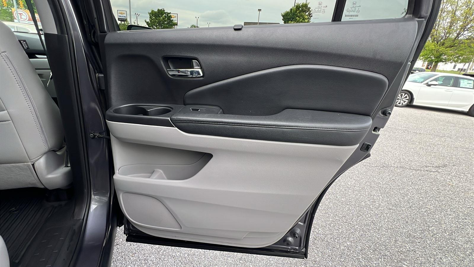 2020 Honda Pilot Touring 7-Passenger at Nick Chevrolet