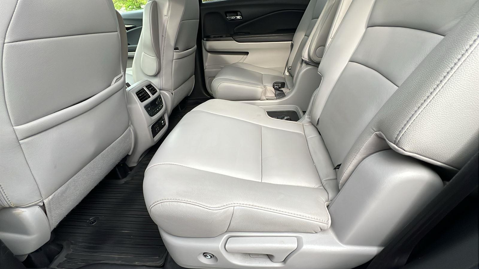 2020 Honda Pilot Touring 7-Passenger at Nick Chevrolet