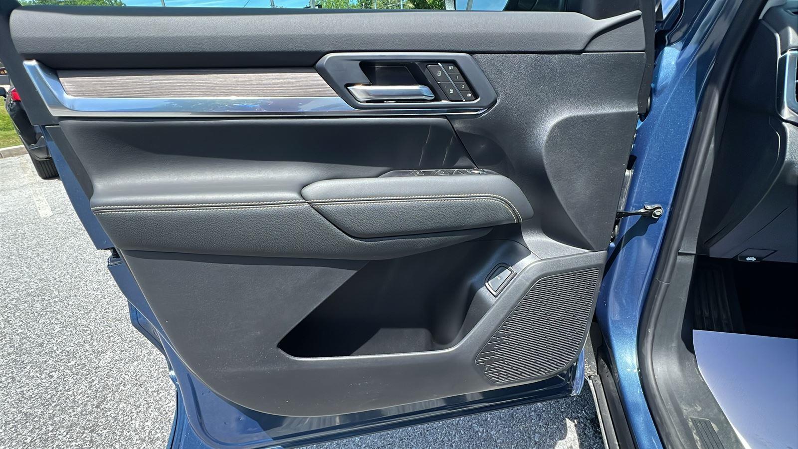 2026 GMC Terrain AWD Denali at Joe Ball GMC