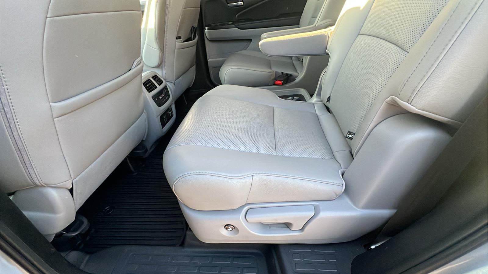 2020 Honda Pilot Elite at Baglier Buick GMC Mazda