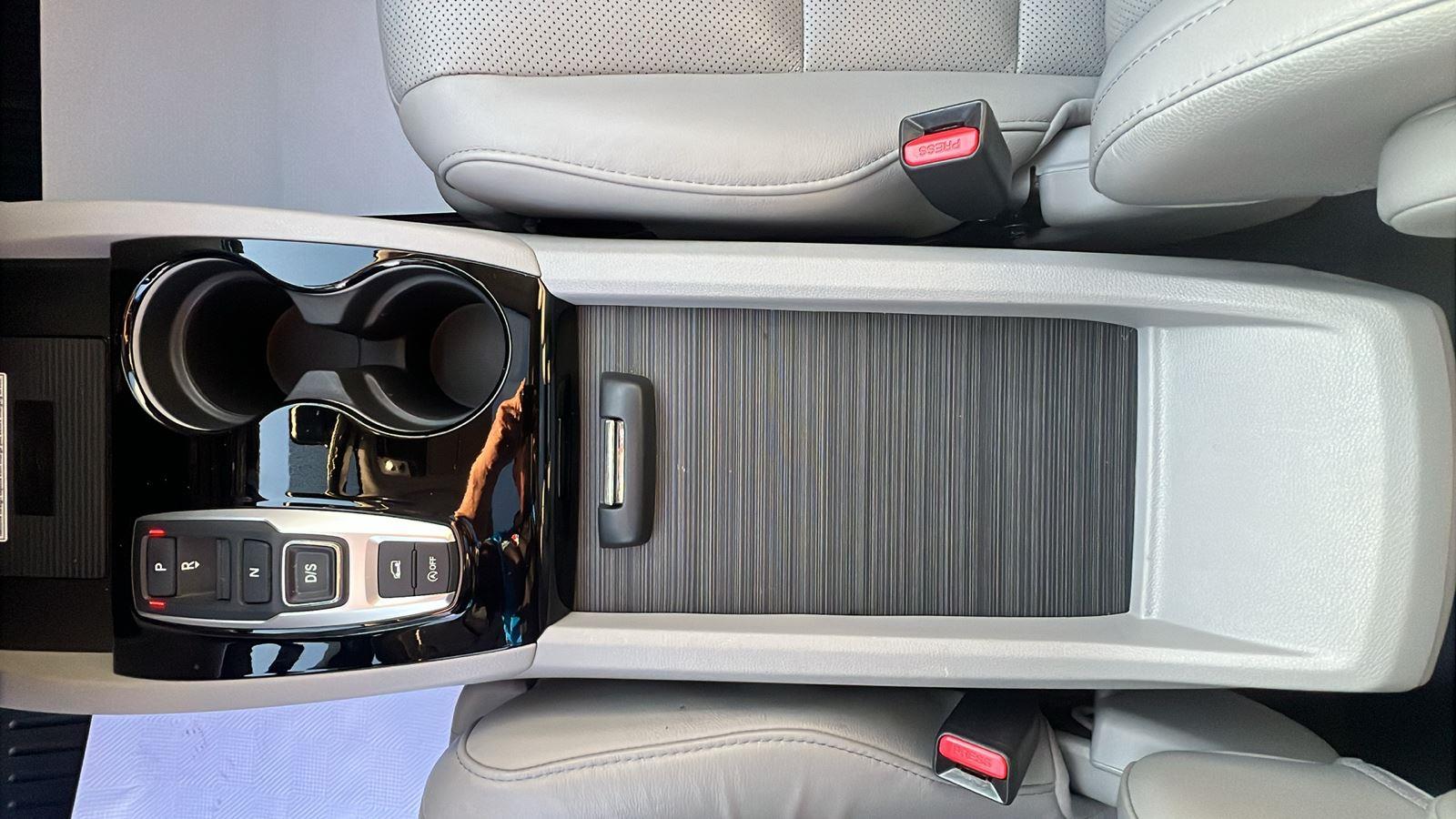 2020 Honda Pilot Elite at Baglier Buick GMC Mazda
