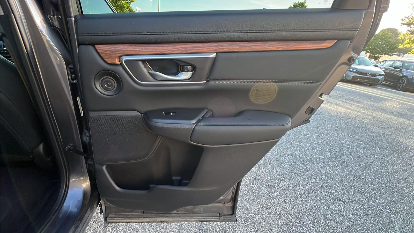 2022 Honda CR-V Hybrid Touring at Three Rivers CJD
