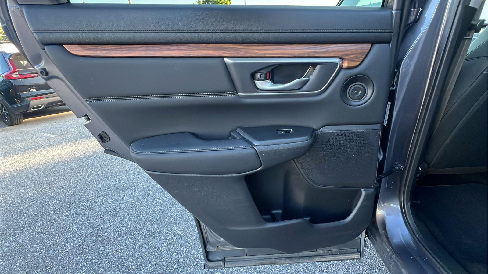 2022 Honda CR-V Hybrid Touring at Three Rivers CJD