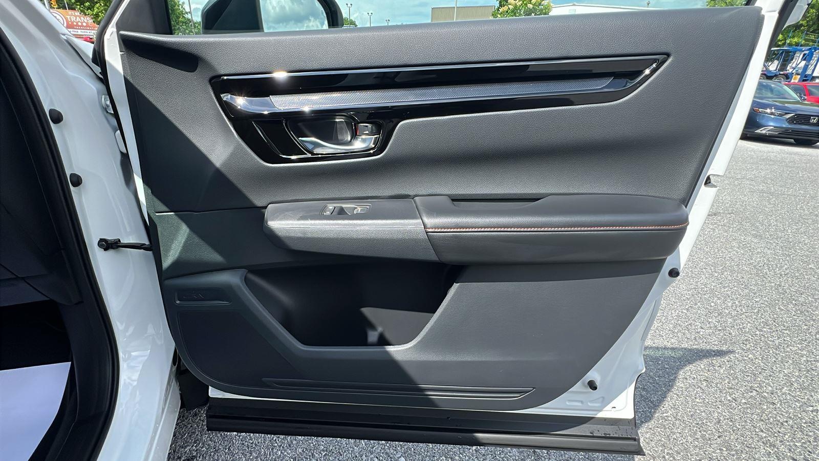 2026 Honda CR-V Hybrid Sport Touring at Altoona Honda