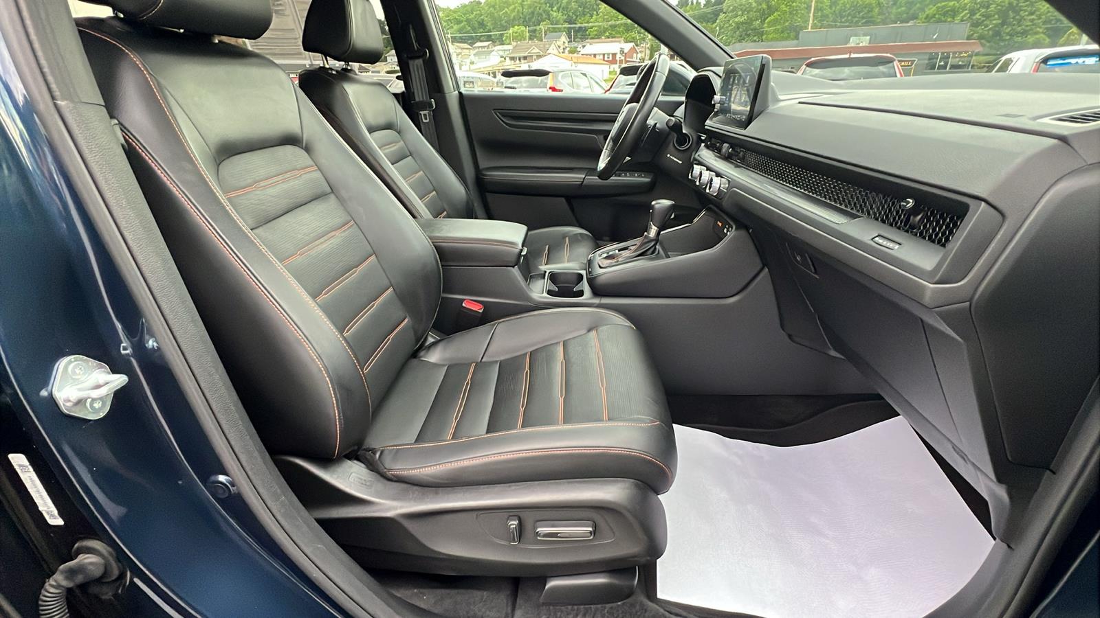 2024 Honda CR-V Hybrid Sport-L at Altoona Honda