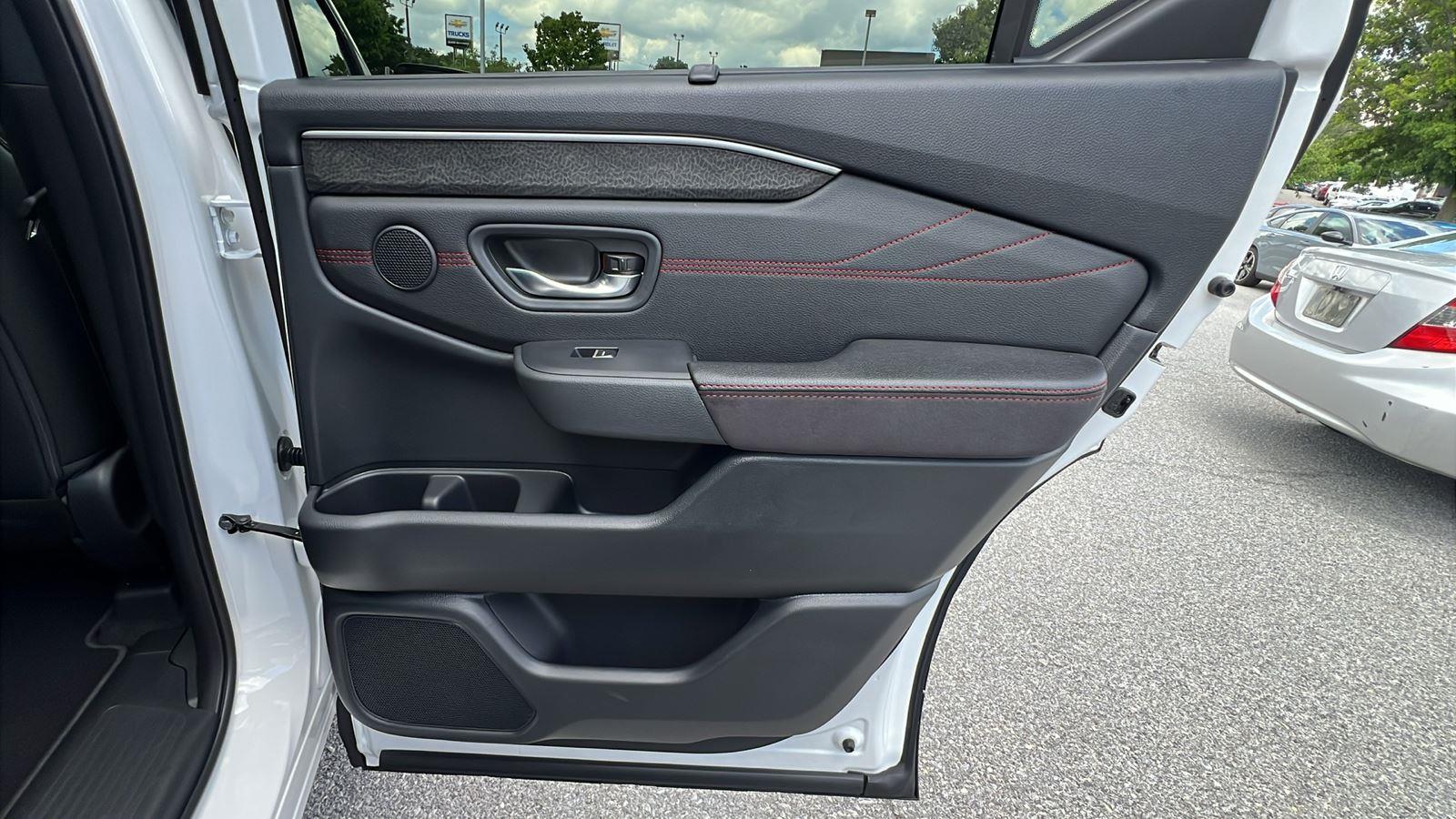 2026 Honda Pilot Black Edition at Altoona Honda