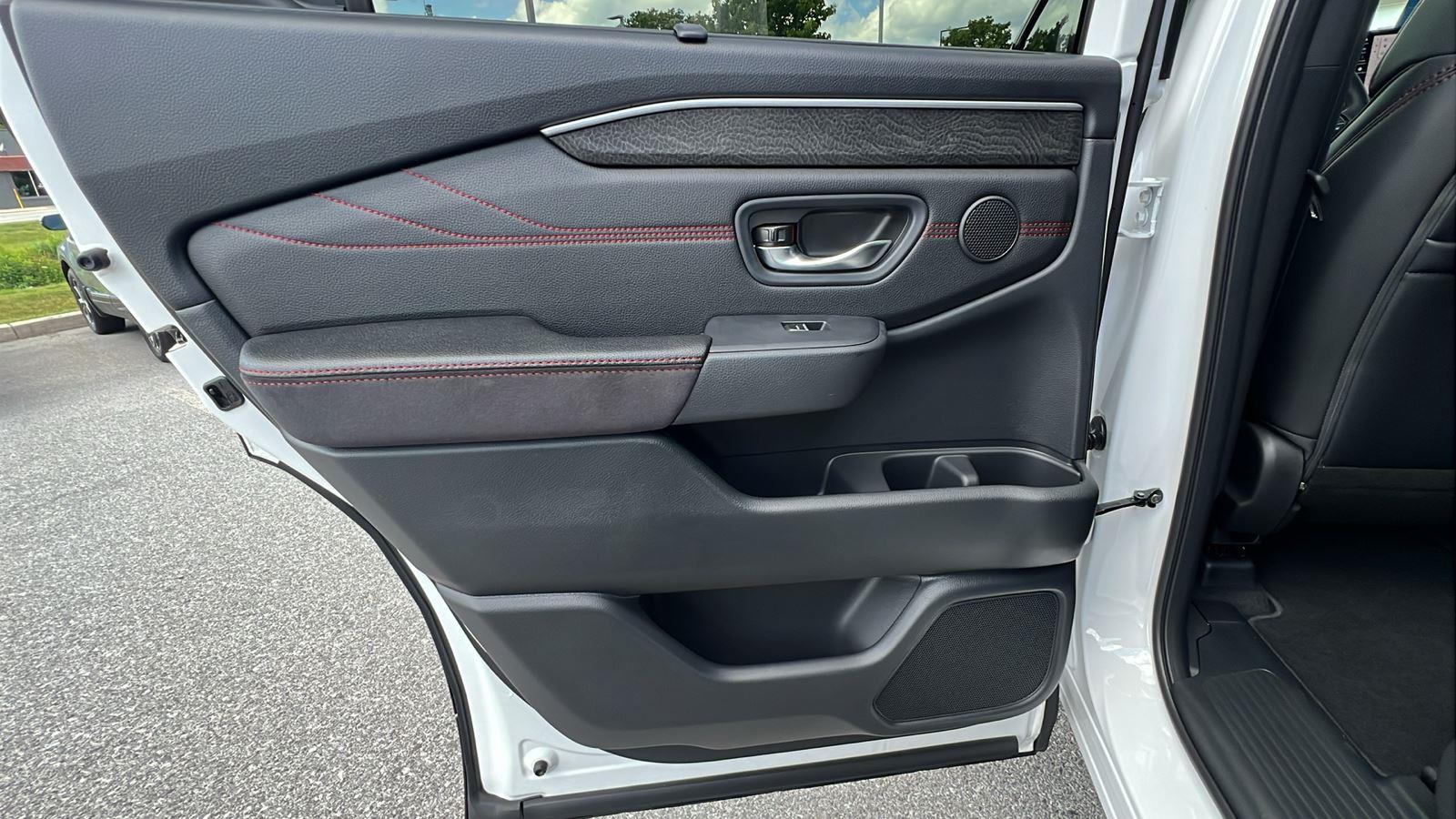 2026 Honda Pilot Black Edition at Altoona Honda
