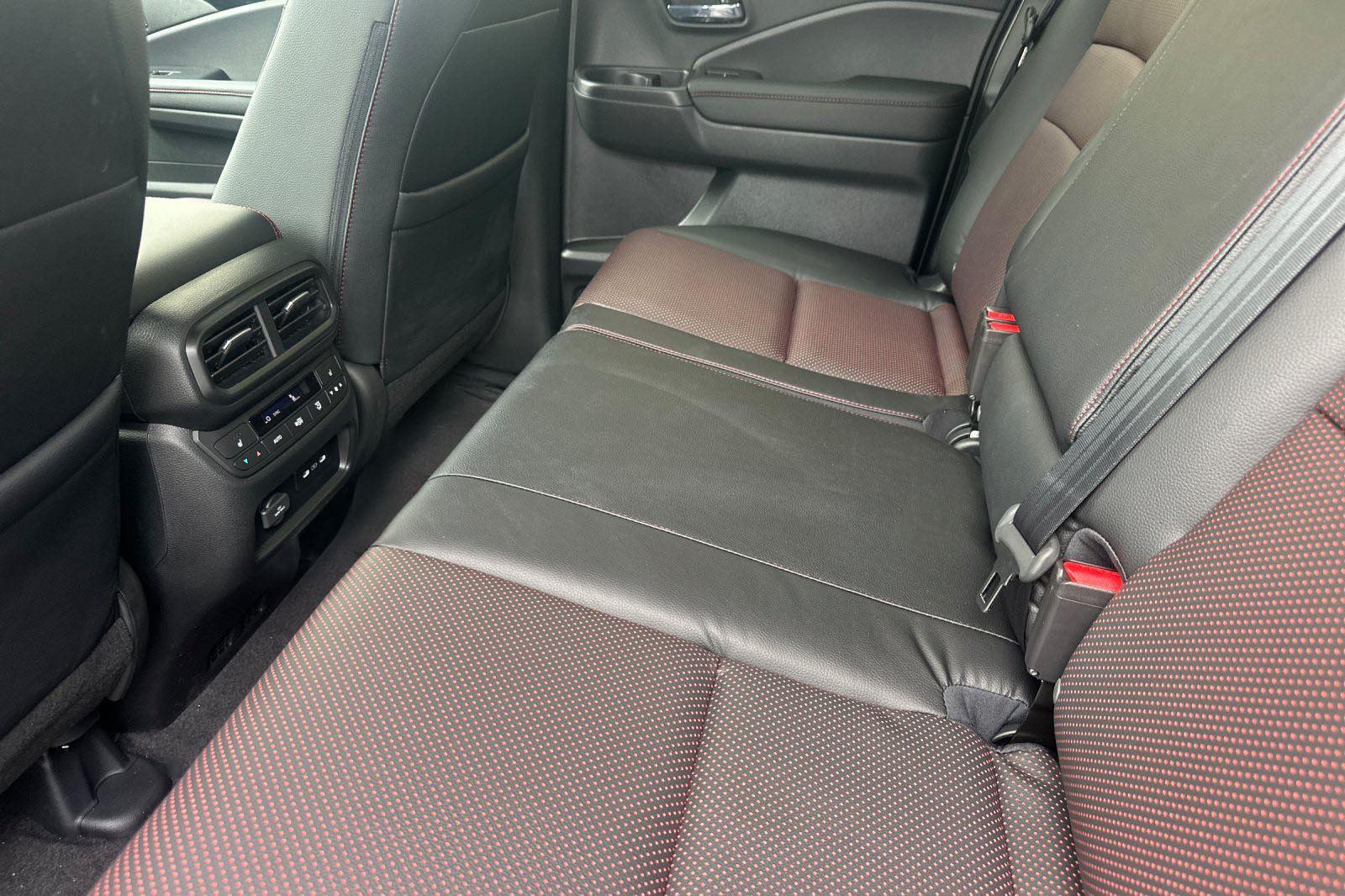 2026 Honda Ridgeline Black Edition Two-Tone - 11