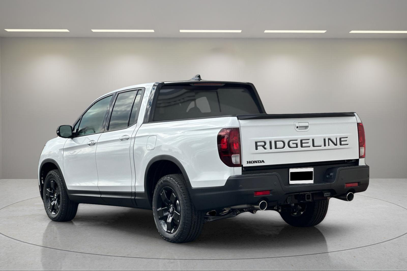 2026 Honda Ridgeline Black Edition Two-Tone - 2