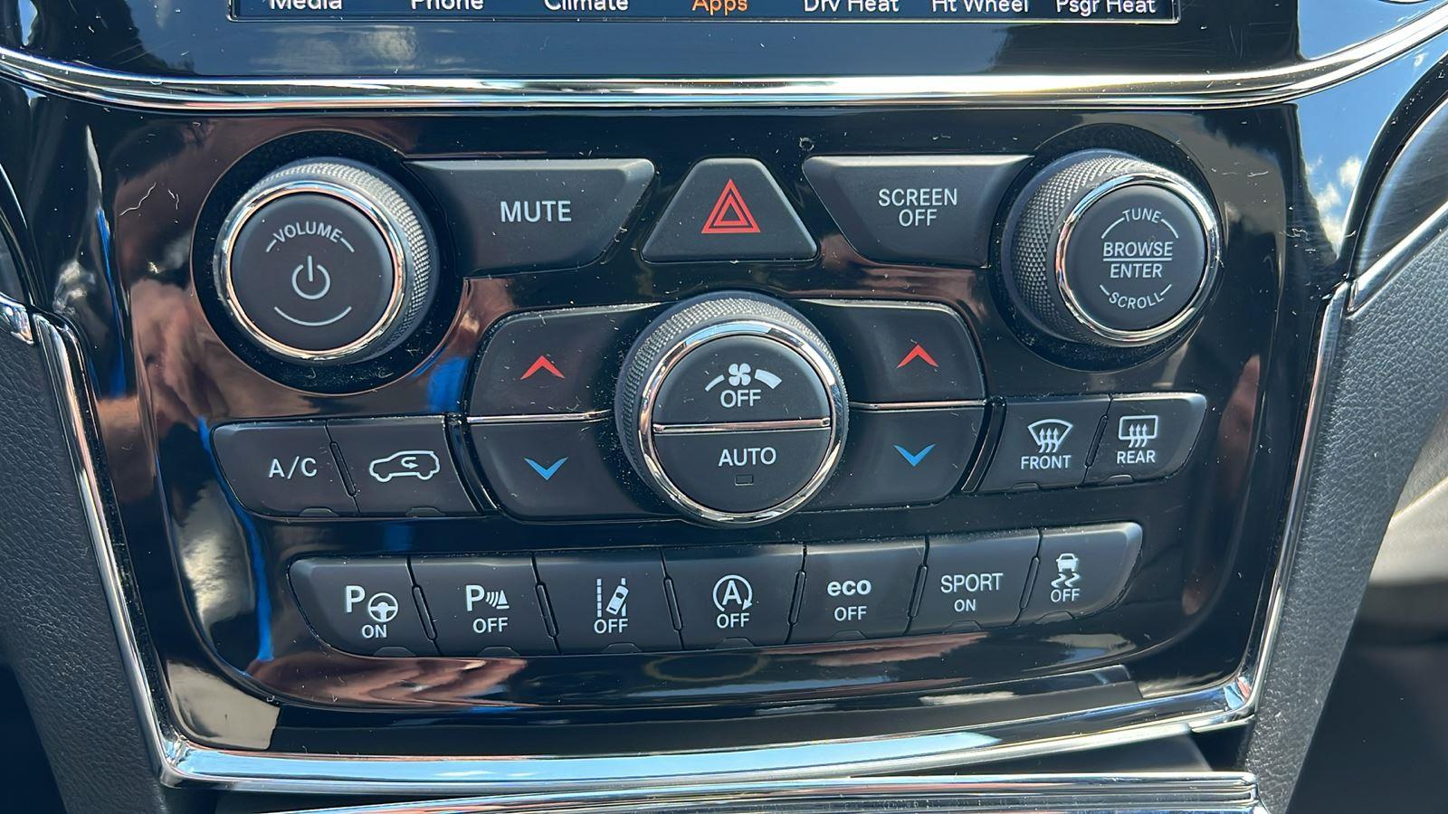 2022 Jeep Grand Cherokee WK Limited at Nick Chevrolet