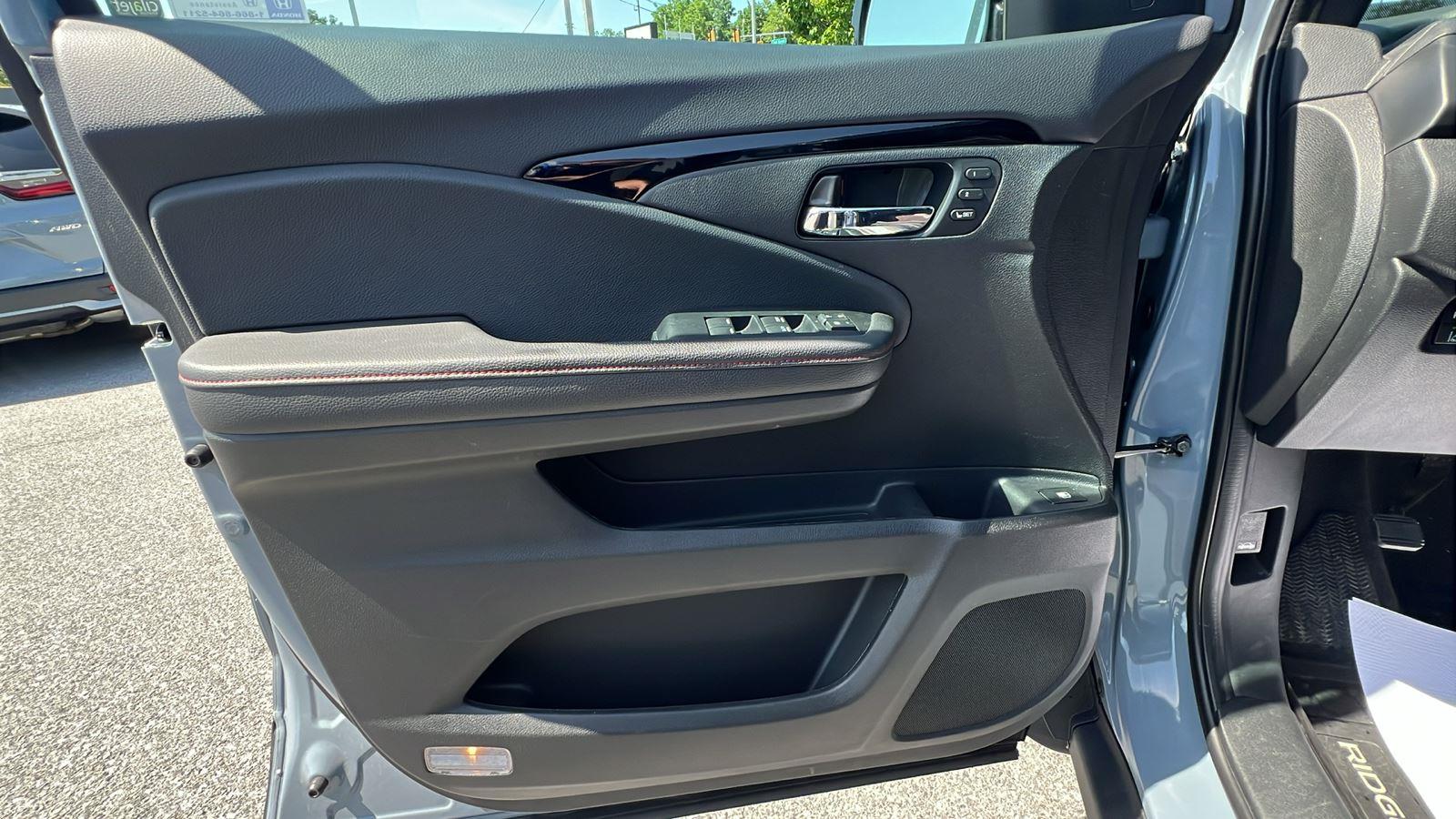 2025 Honda Ridgeline Black Edition at Altoona Honda