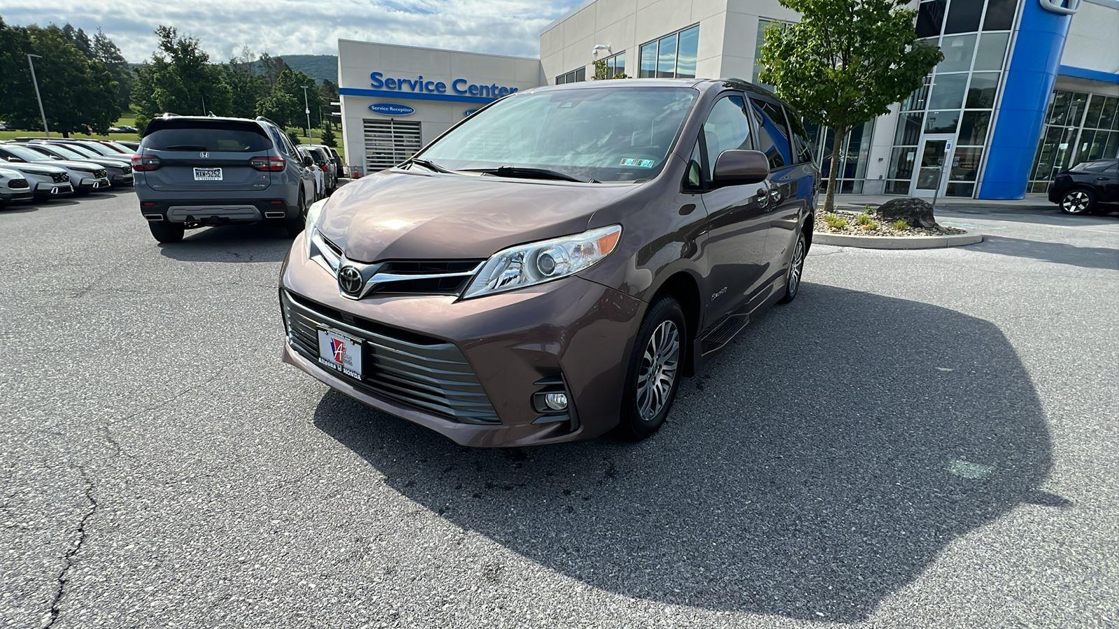 2020 Toyota Sienna WITH BRAUN MOBILITY UPFIT XLE 8-Passenger - 7
