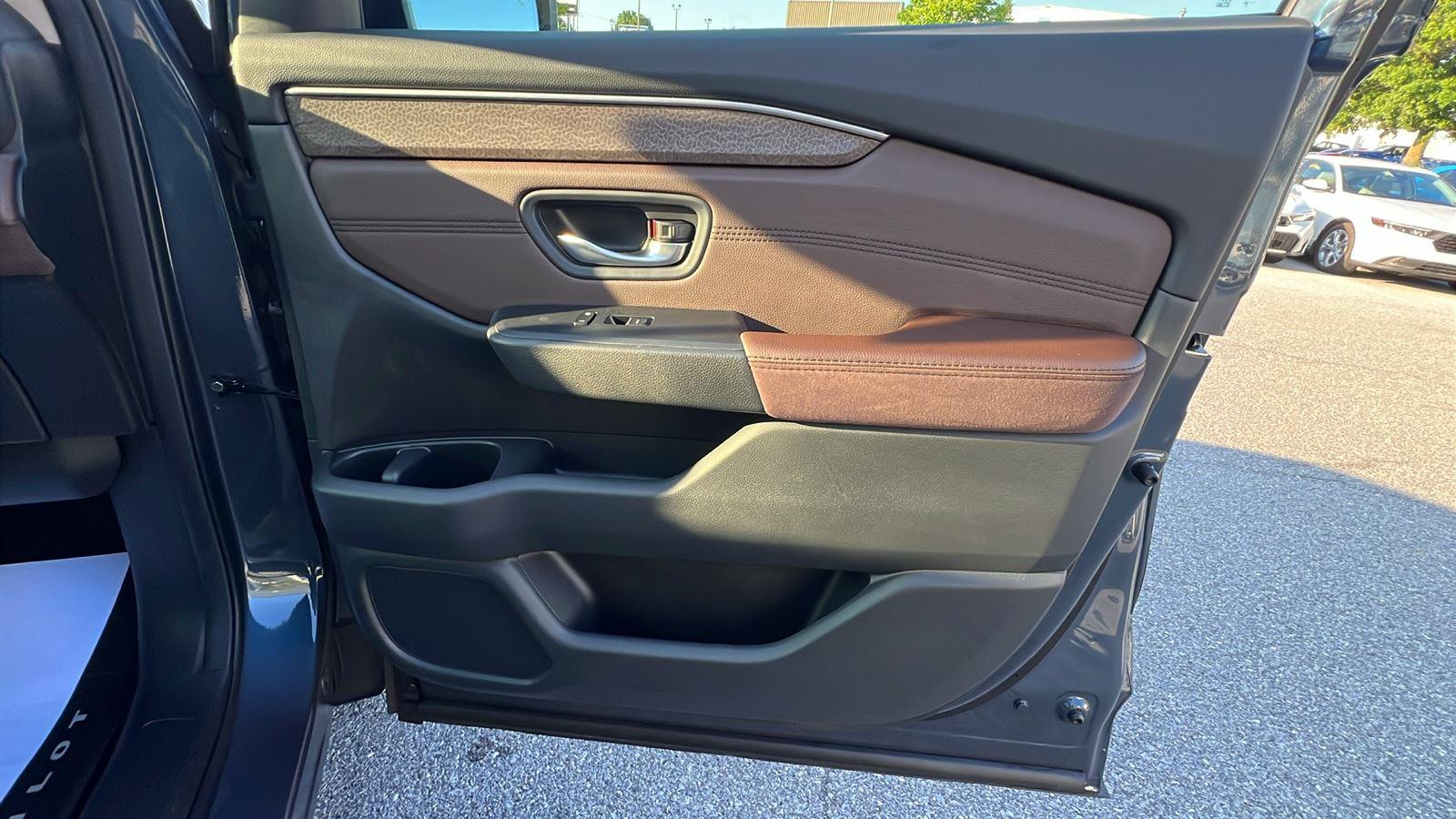 2026 Honda Pilot Elite at Altoona Honda