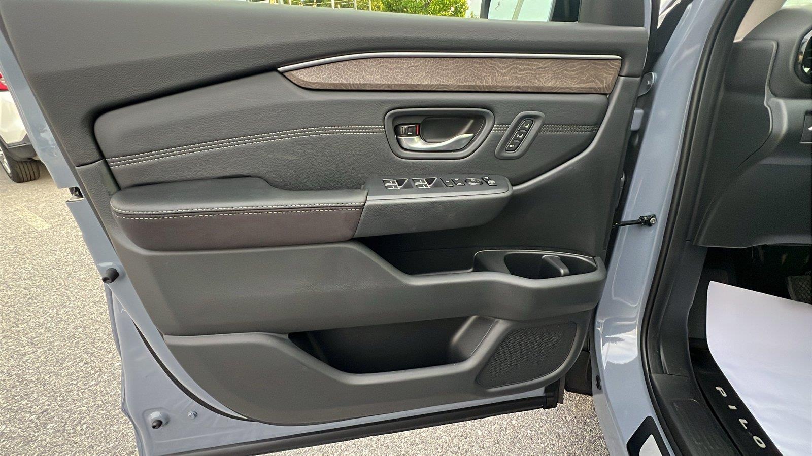 2026 Honda Pilot Elite at Honda North