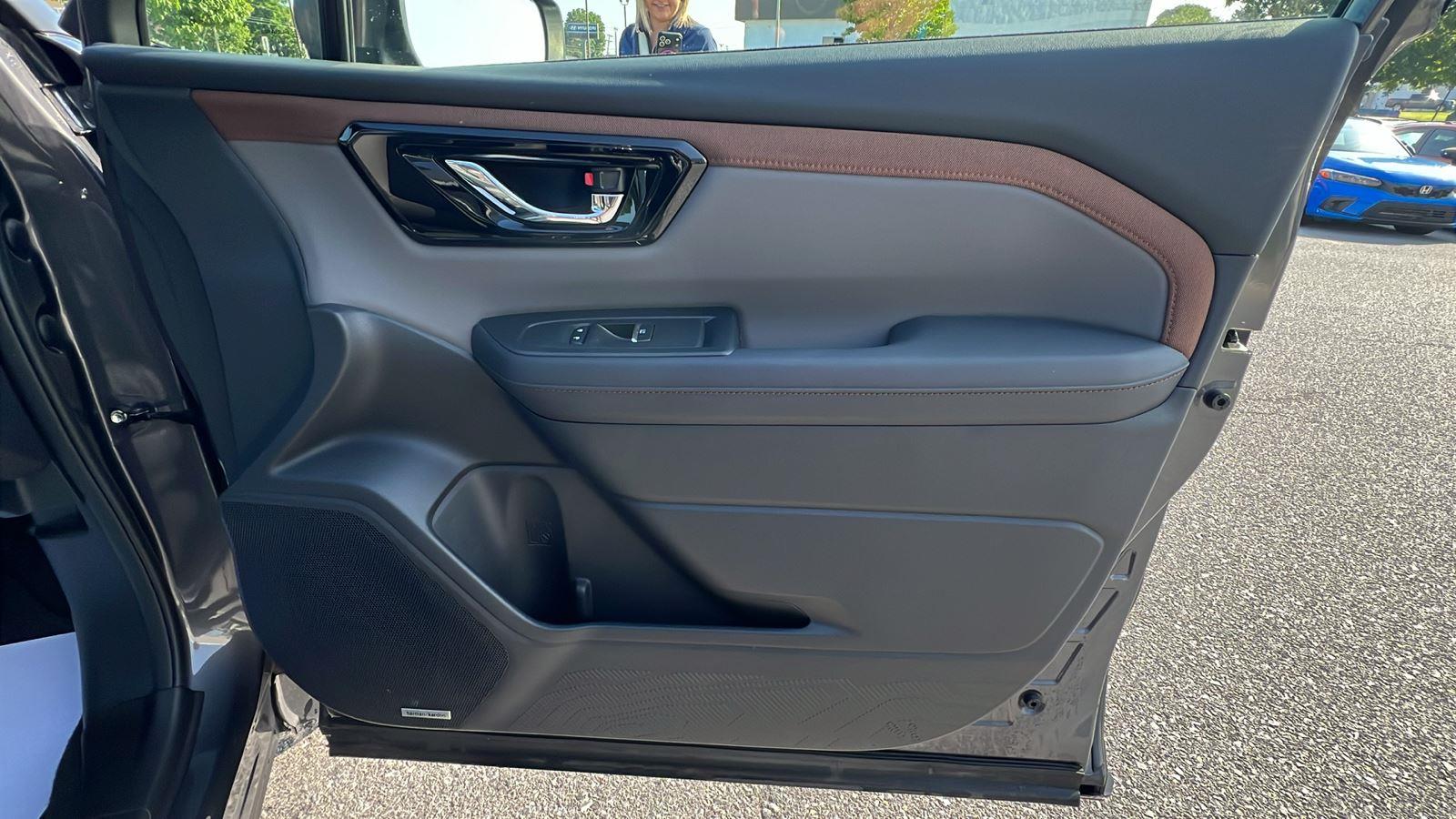 2025 Subaru Forester Sport - 11