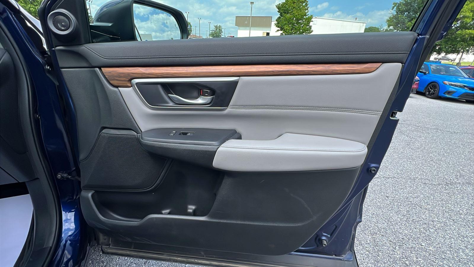 2020 Honda CR-V Touring at Diehl Automotive