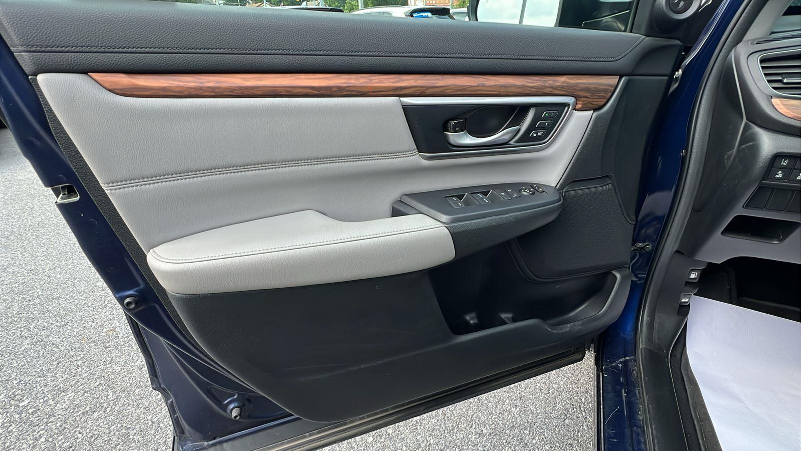 2020 Honda CR-V Touring at Diehl Automotive