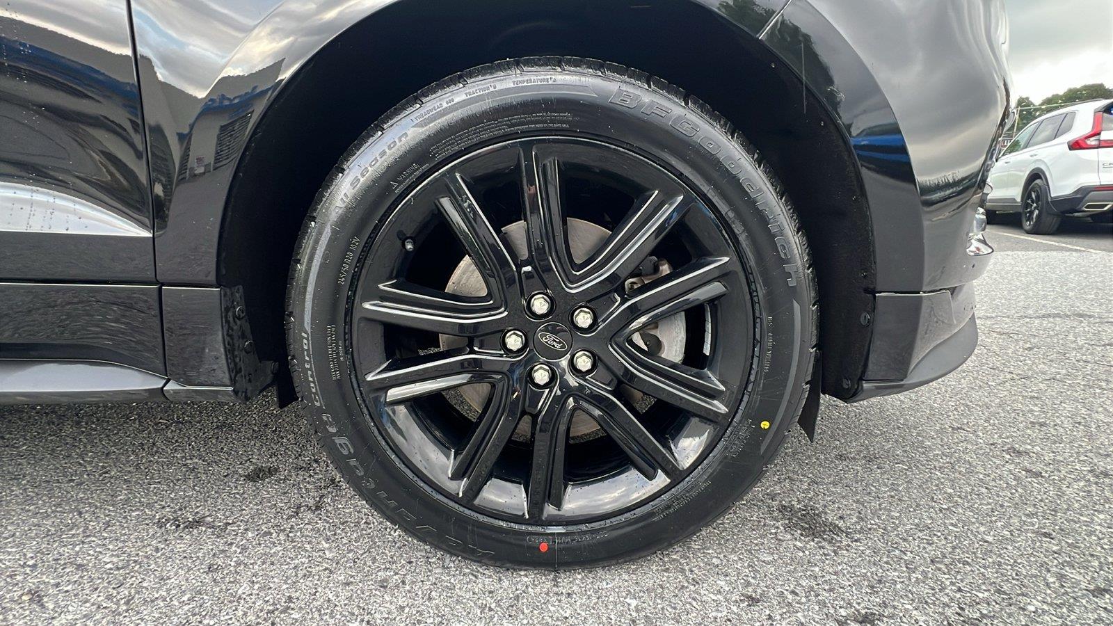 2020 Ford Edge ST Line - 10