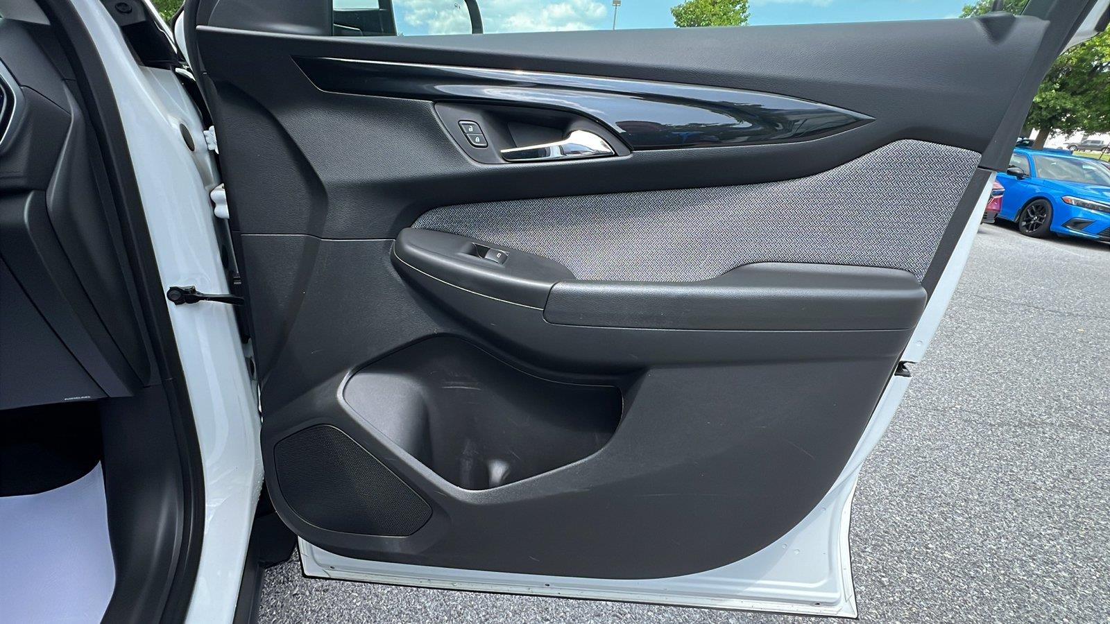 2024 Chevrolet Trailblazer LT - 11