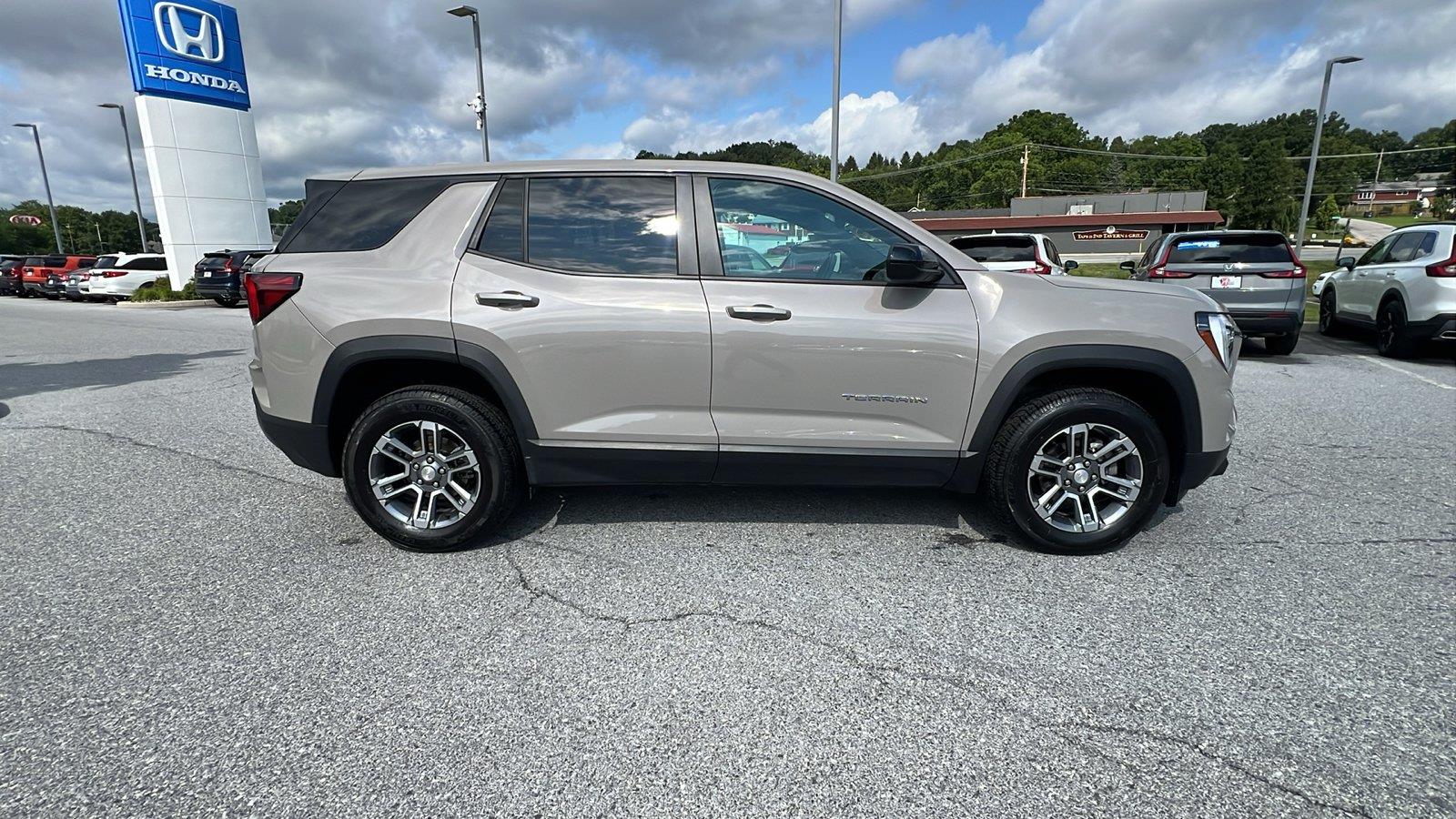 2025 GMC Terrain AWD Elevation - 2