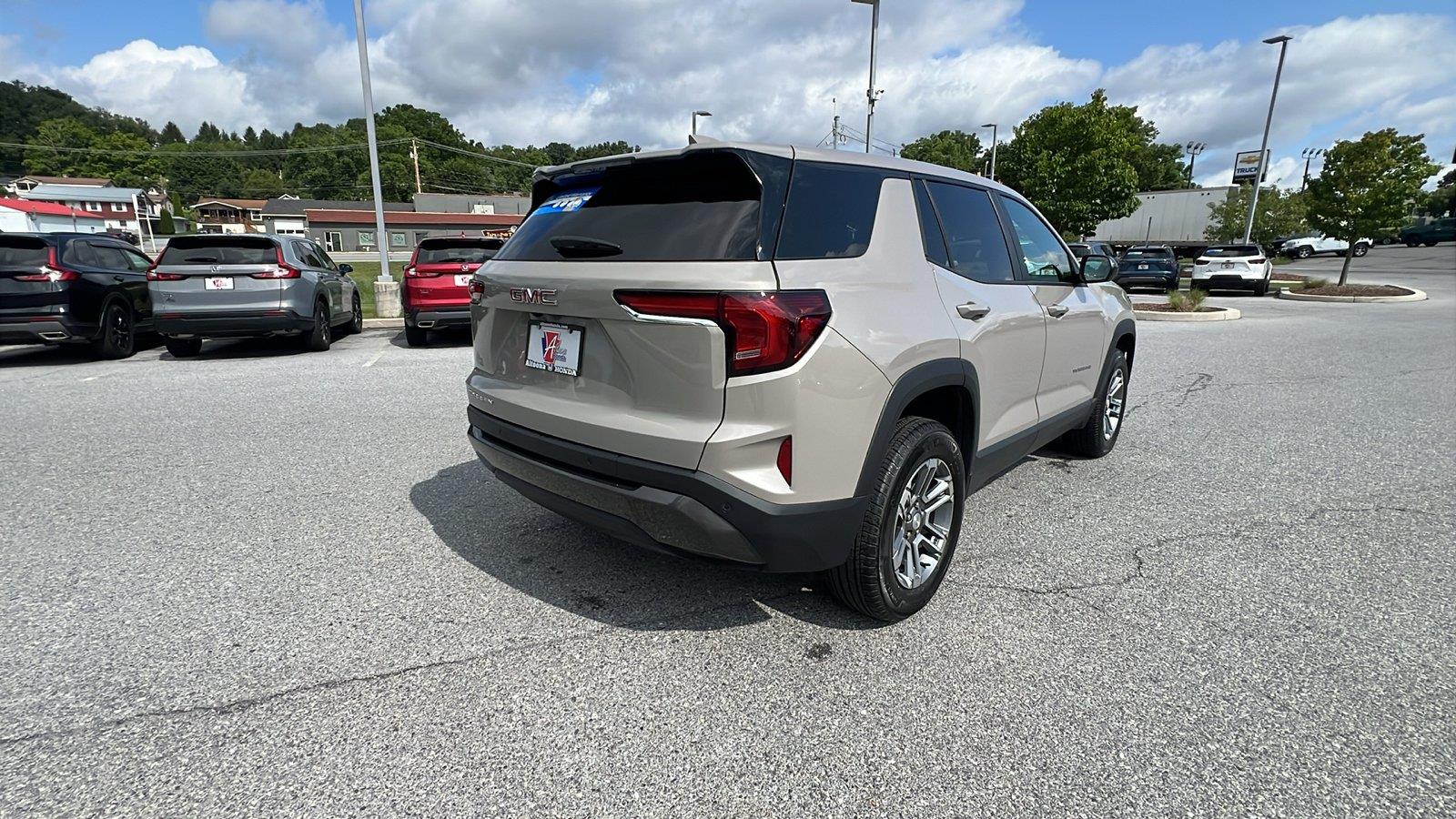 2025 GMC Terrain AWD Elevation - 3