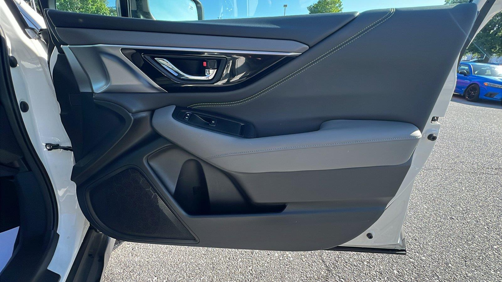 2023 Subaru Outback Onyx Edition XT - 11