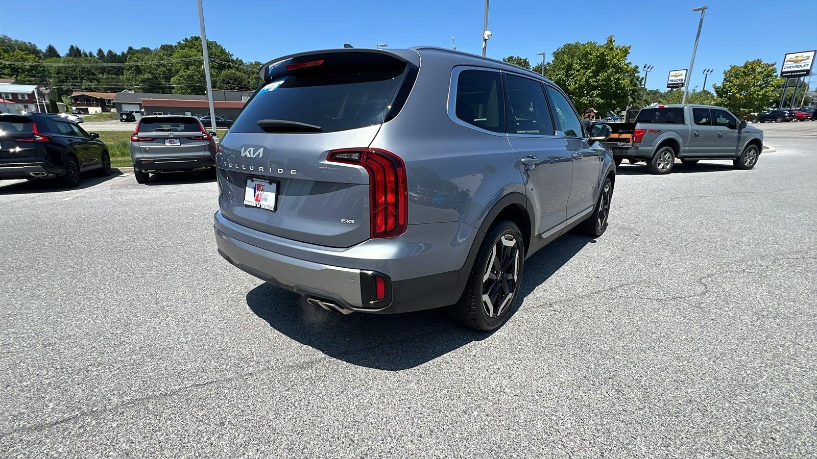 2025 Kia Telluride S - 3