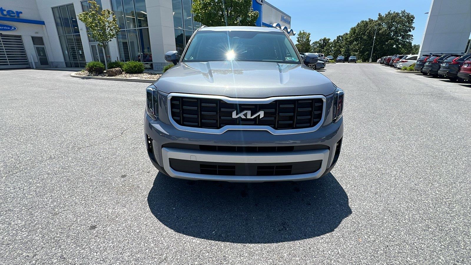 2025 Kia Telluride S - 8