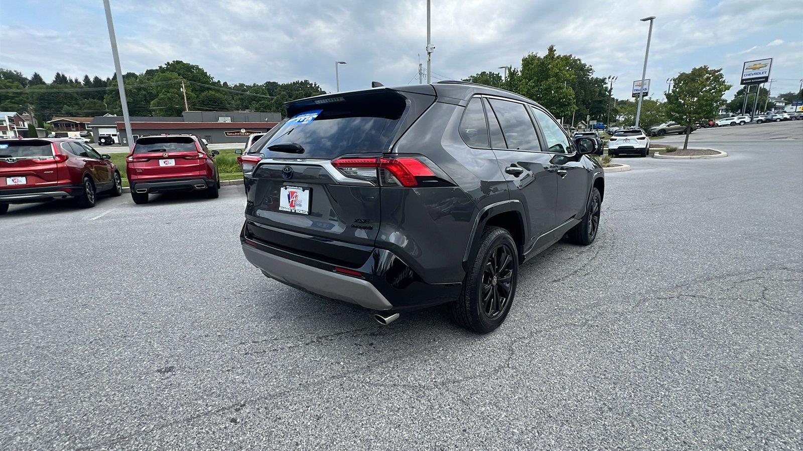 2024 Toyota RAV4 Hybrid XSE - 3
