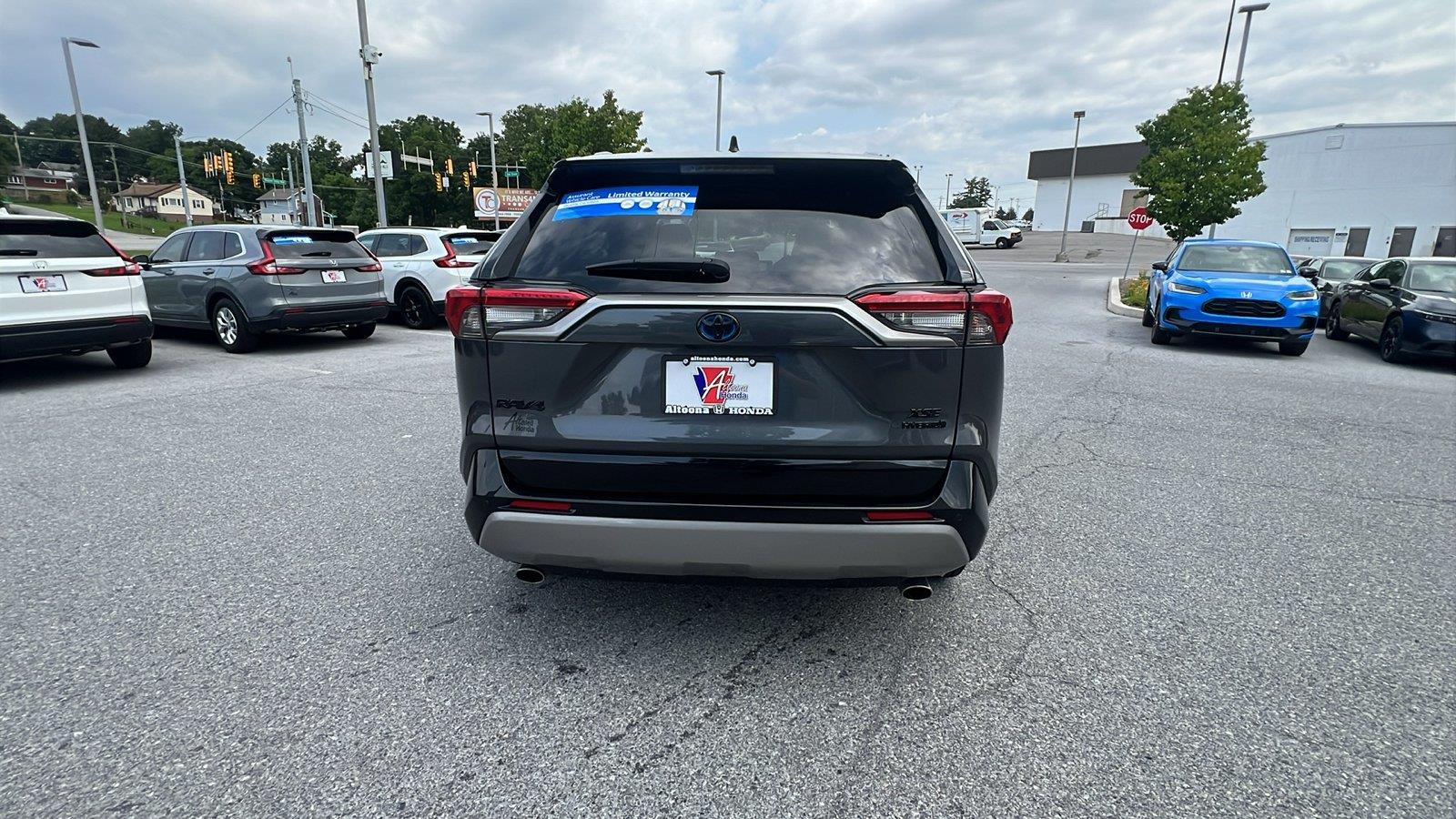 2024 Toyota RAV4 Hybrid XSE - 4