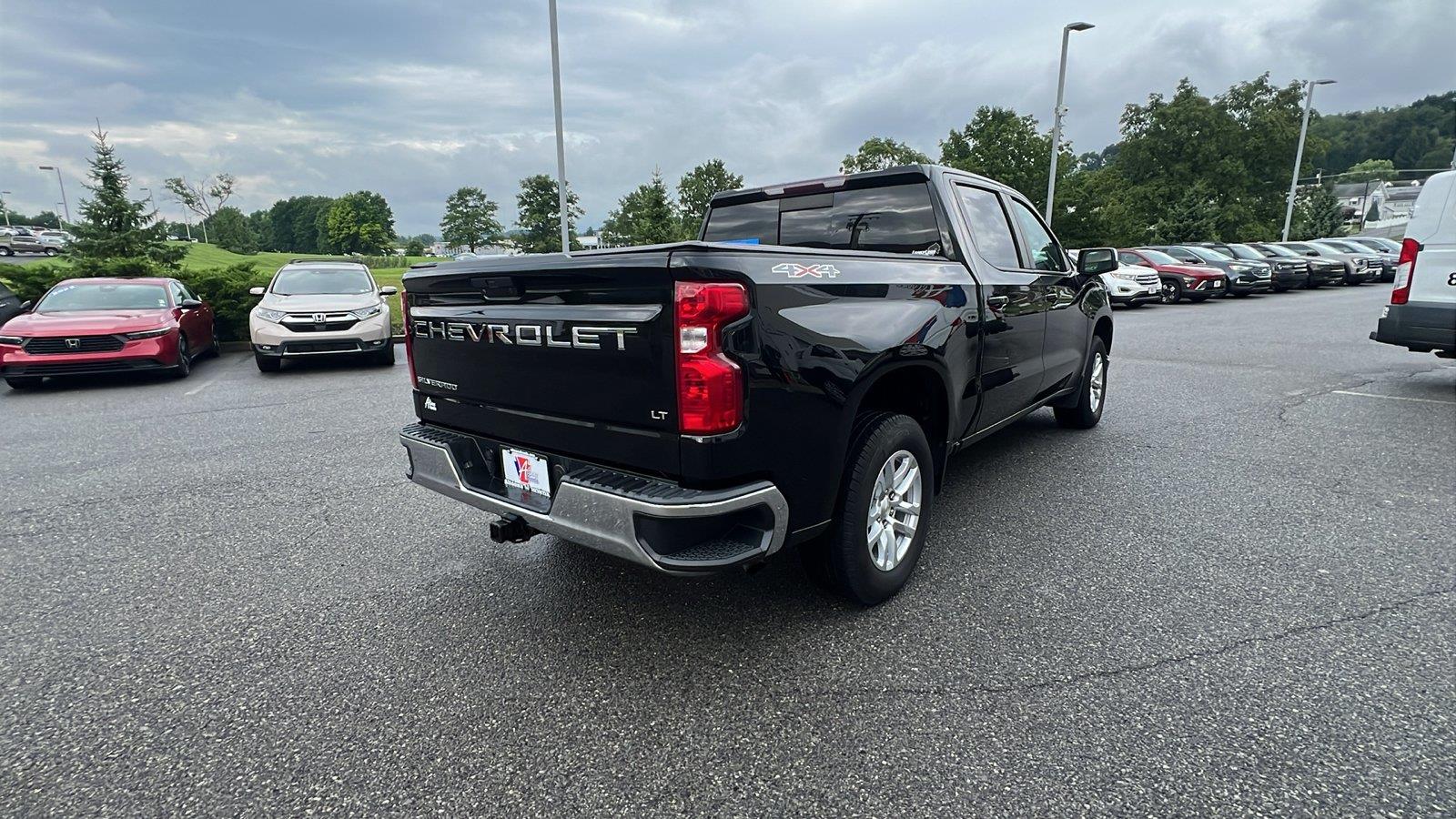 2020 Chevrolet Silverado 1500 LT - 3