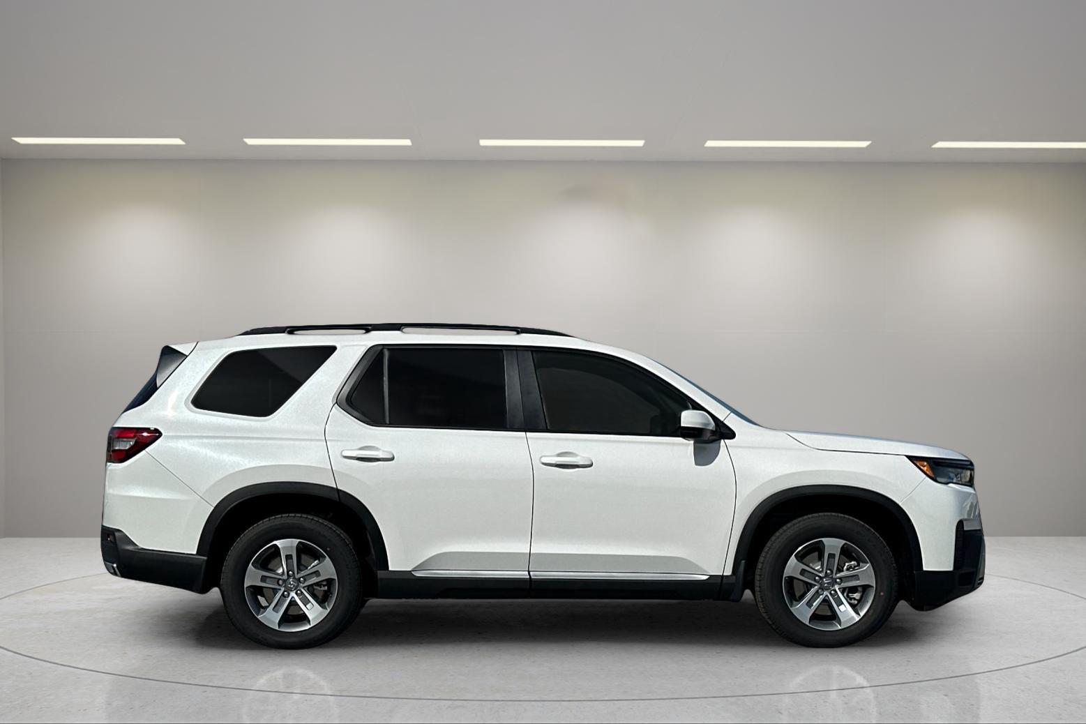 2026 Honda Pilot EX-L at Altoona Honda