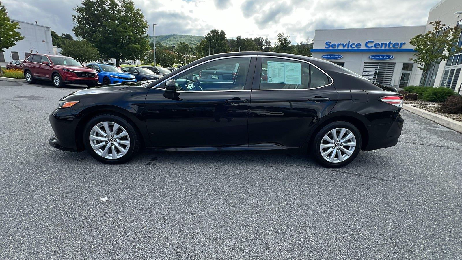 2018 Toyota Camry LE - 6