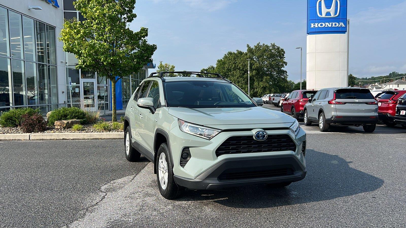 2020 Toyota RAV4 Hybrid XLE - 0