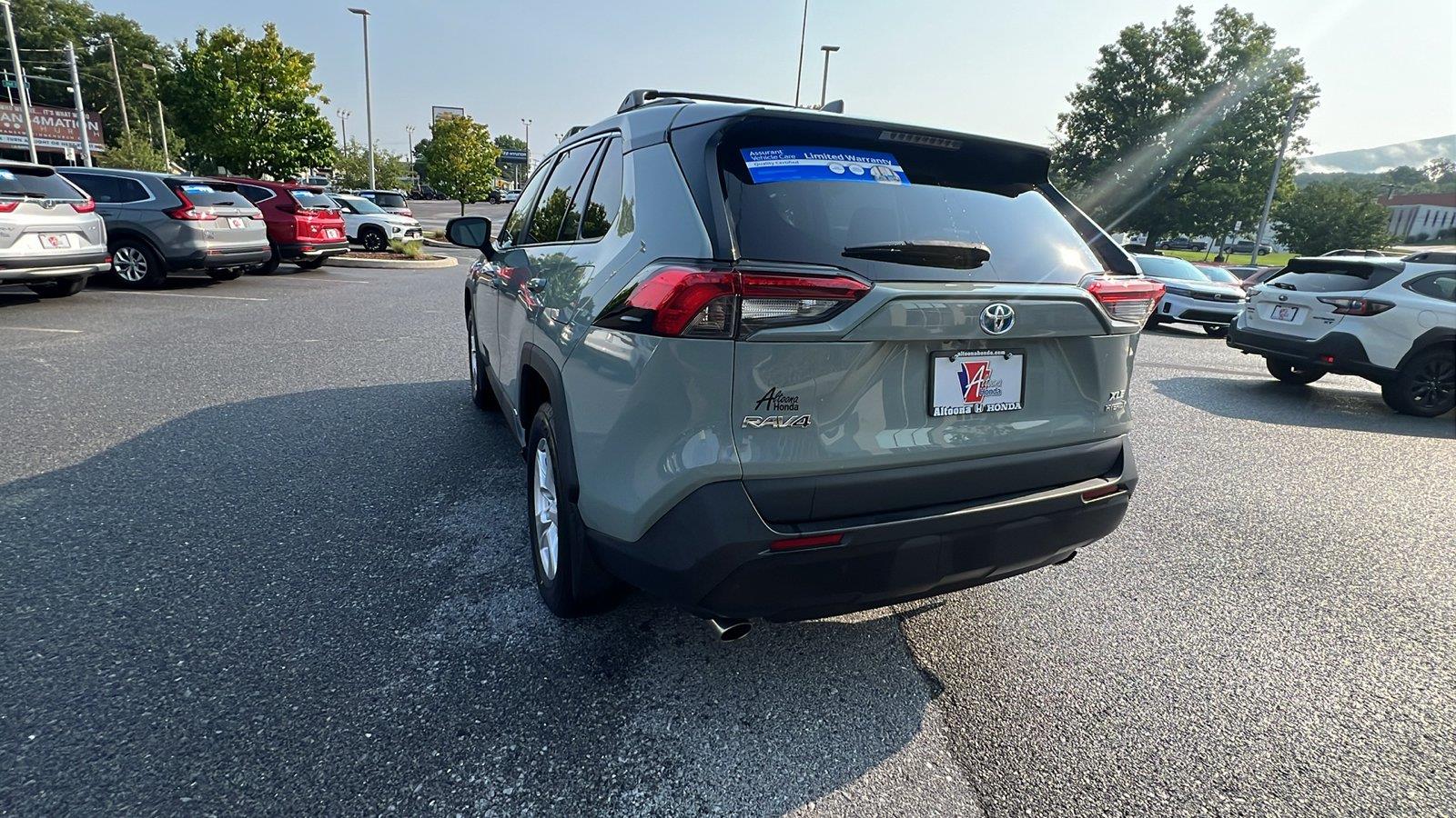 2020 Toyota RAV4 Hybrid XLE - 5