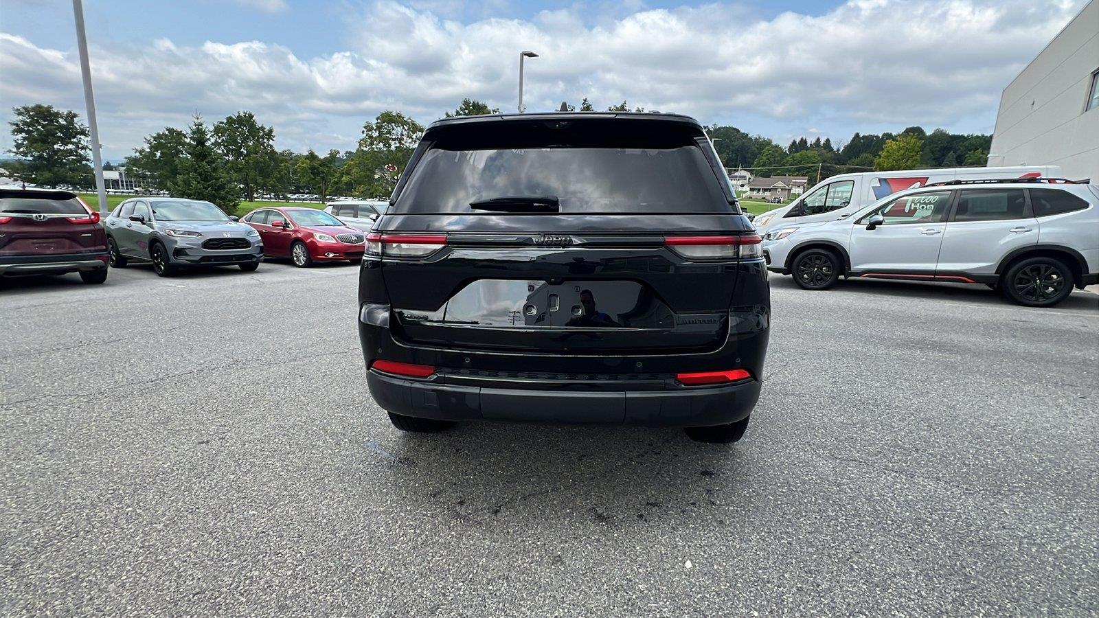 2023 Jeep Grand Cherokee Limited - 4