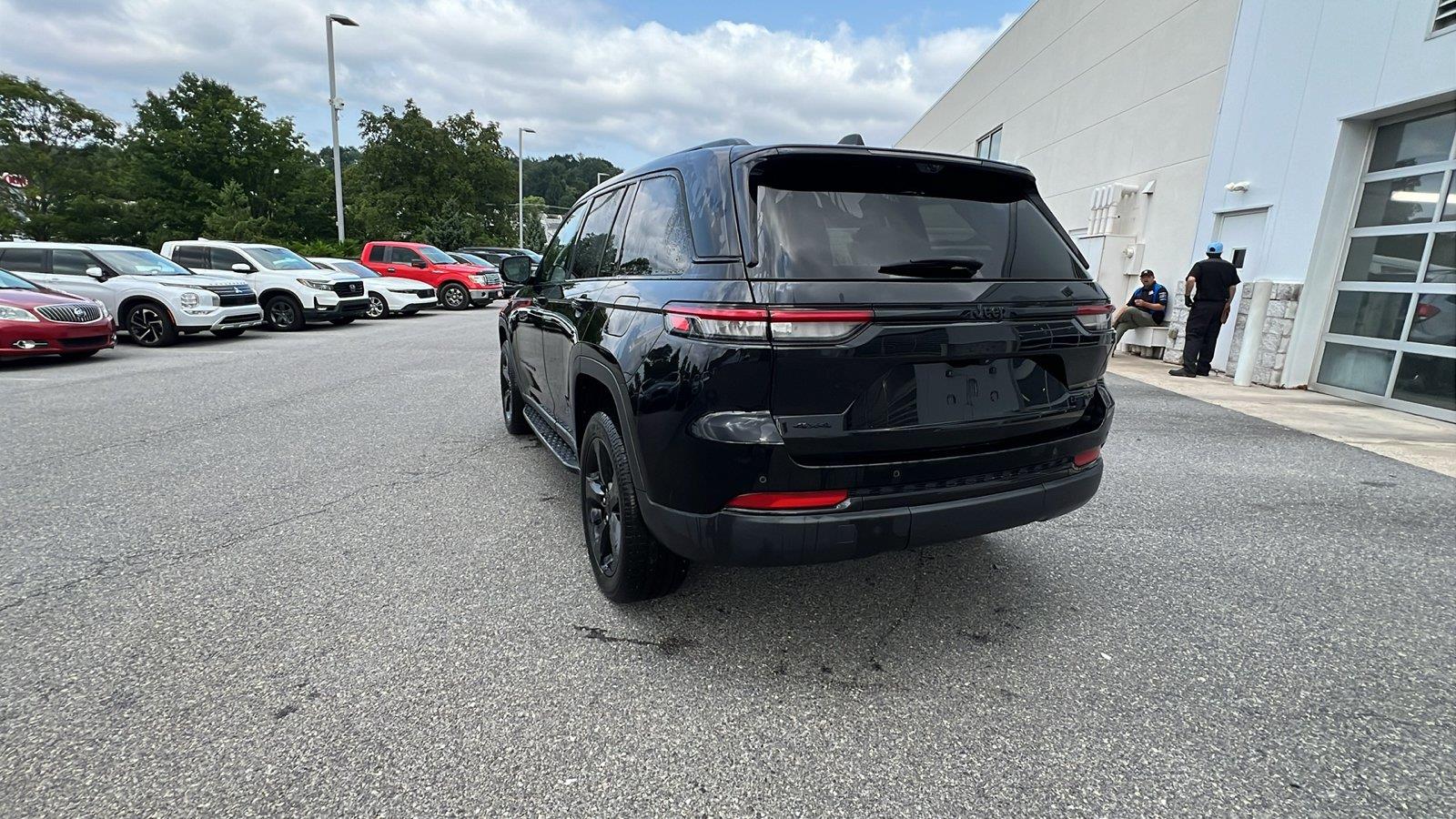 2023 Jeep Grand Cherokee Limited - 5