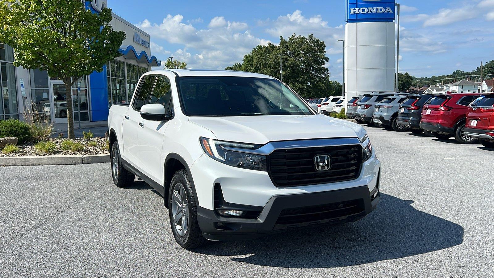 2023 Honda Ridgeline RTL-E at Solomon Chevrolet