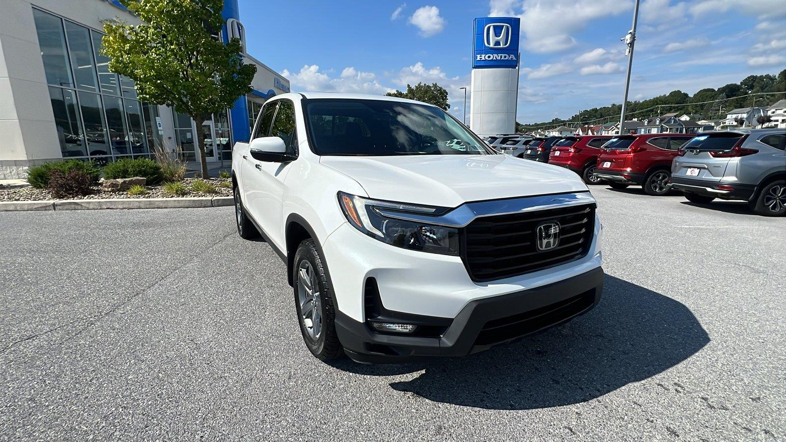 2023 Honda Ridgeline RTL-E at Solomon Chevrolet