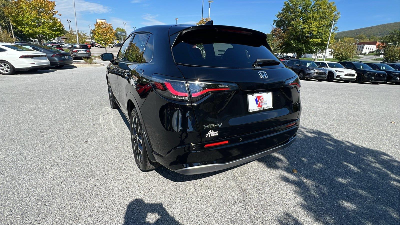 2027 Honda HR-V photo 6 of 31