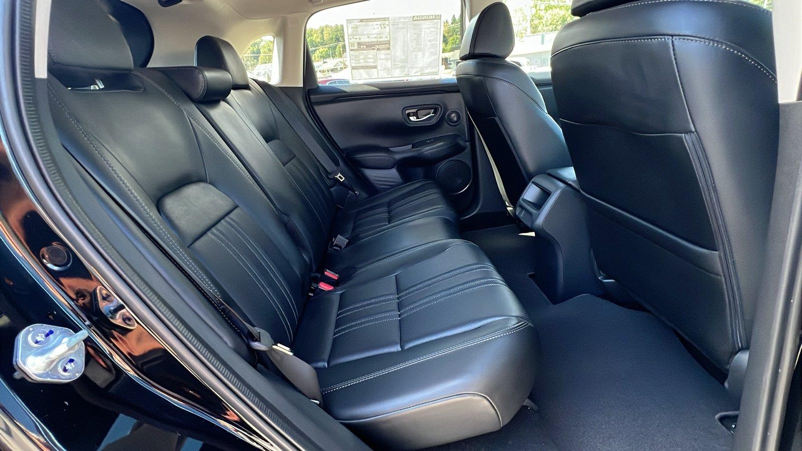 2027 Honda HR-V photo 15 of 31