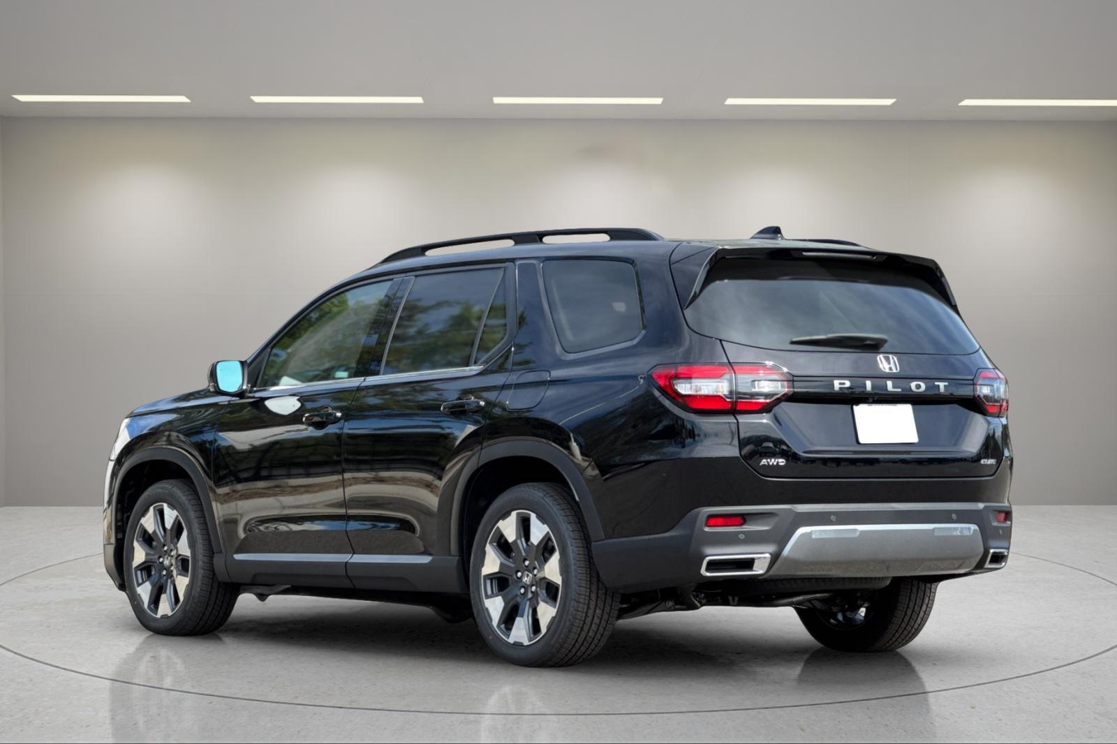 2026 HONDA PILOT 4ELITE at Altoona Honda