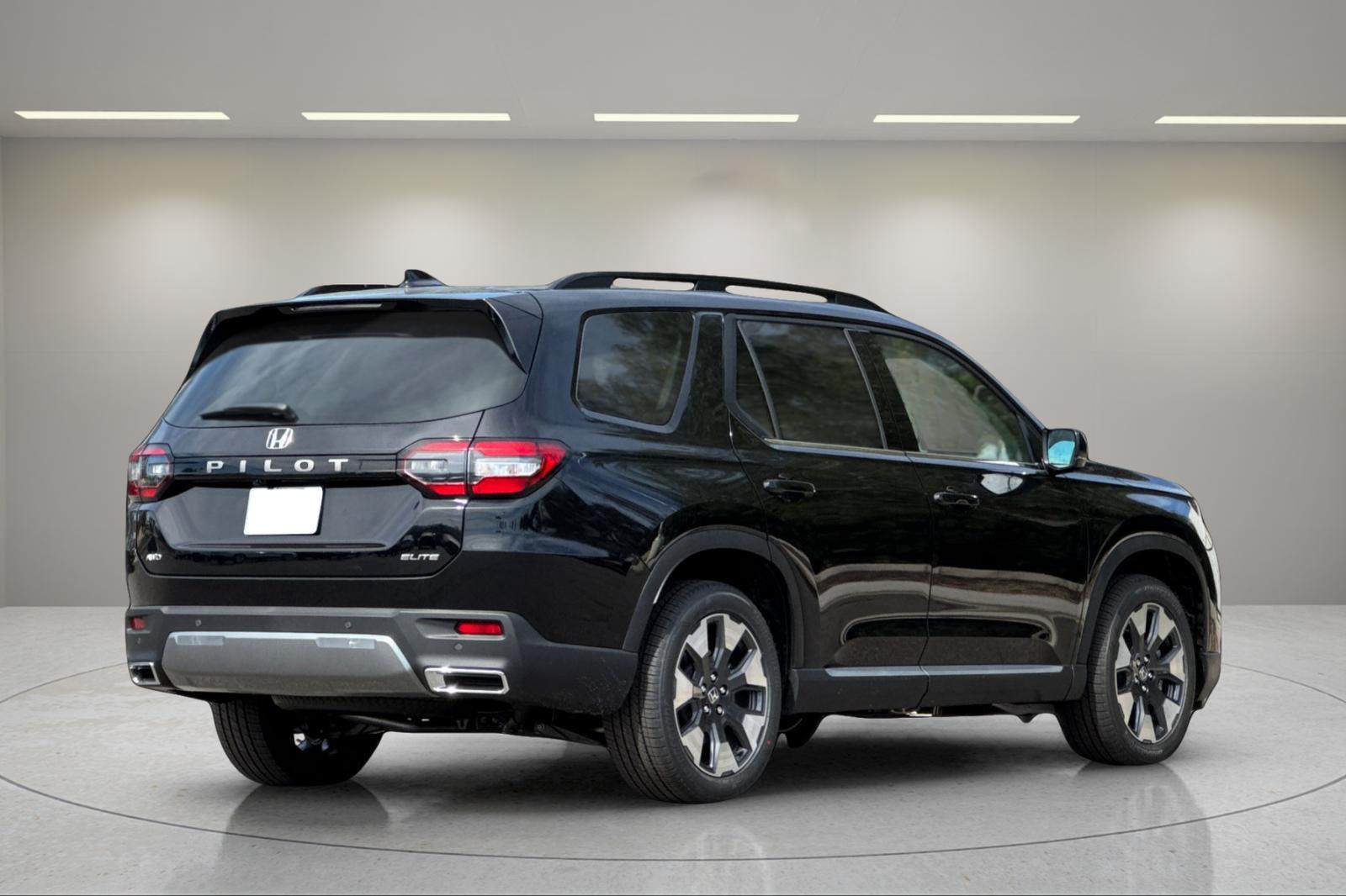 2026 HONDA PILOT 4ELITE at Altoona Honda